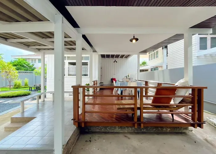 Hébergement de vacances Rare Find 80 Yrs Heritage Peaceful House In Bkk Bangkok