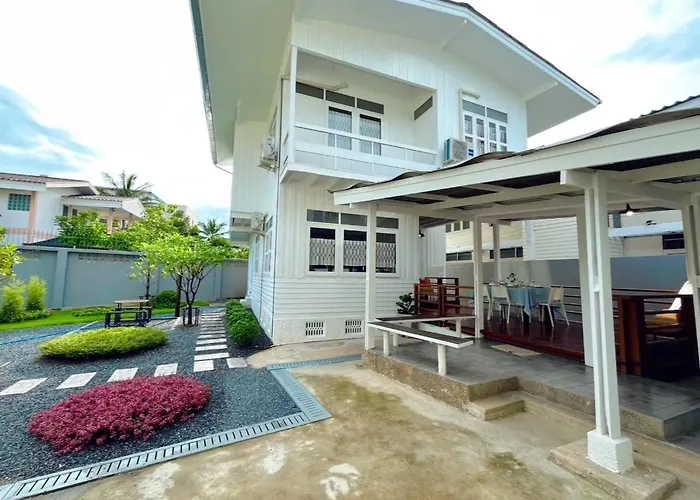 Rare Find 80 Yrs Heritage Peaceful House In Bkk Hébergement de vacances *