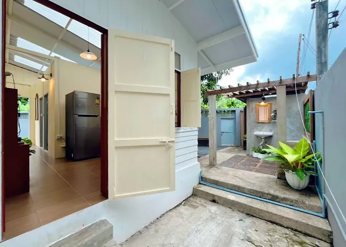 Rare Find 80 Yrs Heritage Peaceful House In Bkk Hébergement de vacances *