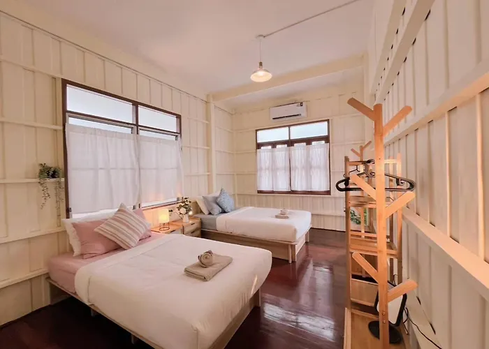 Rare Find 80 Yrs Heritage Peaceful House In Bkk *