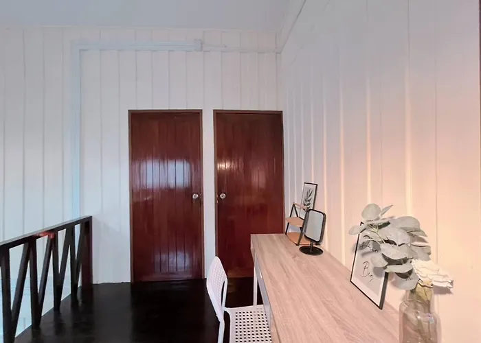 Rare Find 80 Yrs Heritage Peaceful House In Bkk